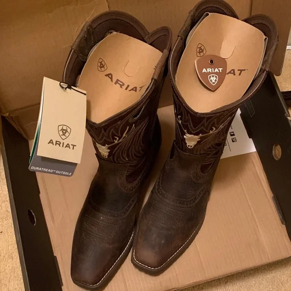 Ariat Men's Hybrid Roughstock Antler Dark Brown Boots with Cream Accents - Picture 7 of 15